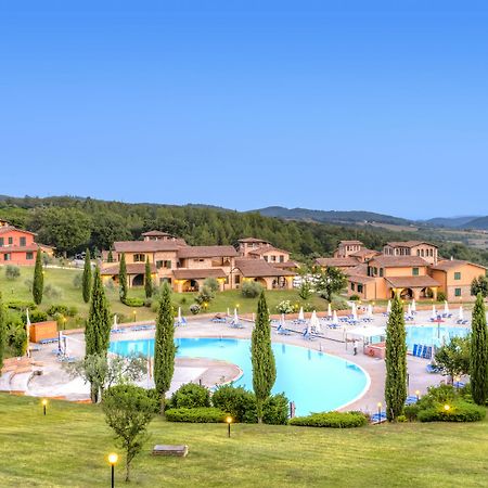 Pian Dei Mucini Resort Le Ville Massa Marittima Buitenkant foto