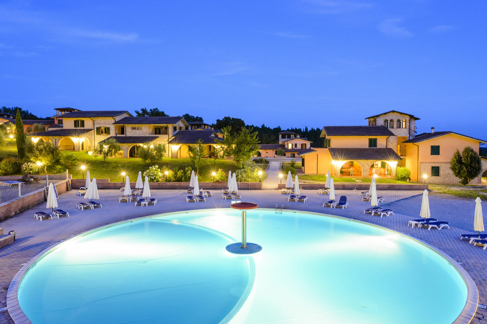 Pian Dei Mucini Resort Le Ville Massa Marittima Buitenkant foto